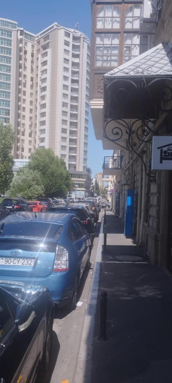 Central Baku Hostel Exteriör bild